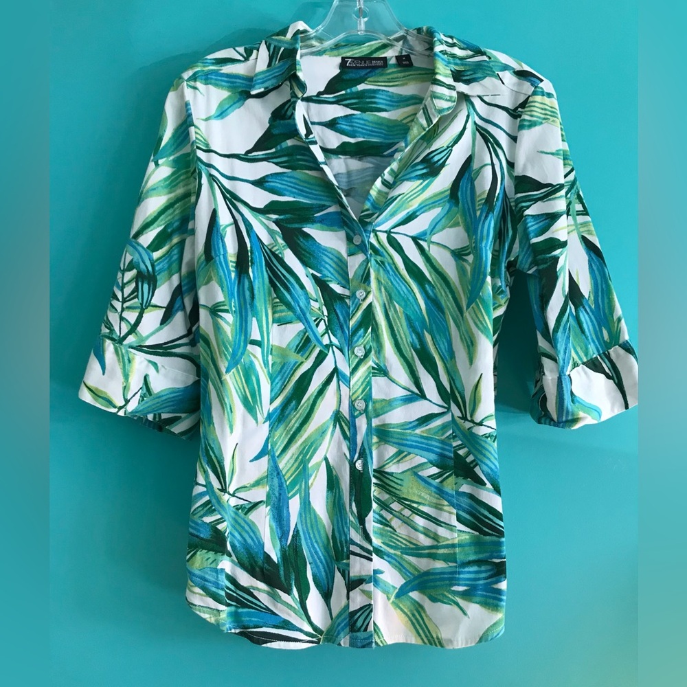 NY&Company Fitted Blouse with sleeves - Picture 4 of 13